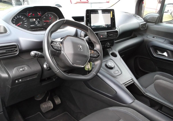 Peugeot Rifter cena 81700 przebieg: 94900, rok produkcji 2020 z Młynary małe 781